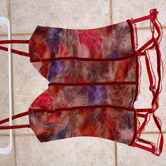 Red corset top - Picture 2 of 6